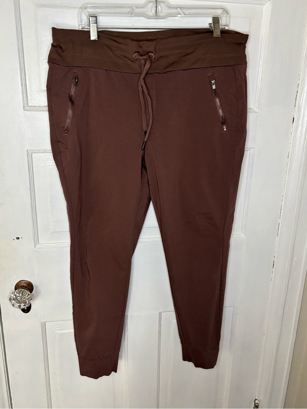 Women’s Swiss Alps Brown Drawstring Jogger Pants